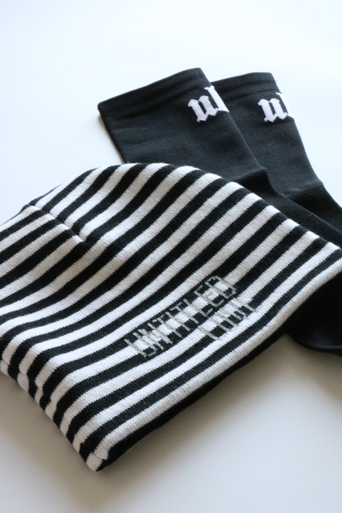 ULRC & Stripe skull beanie