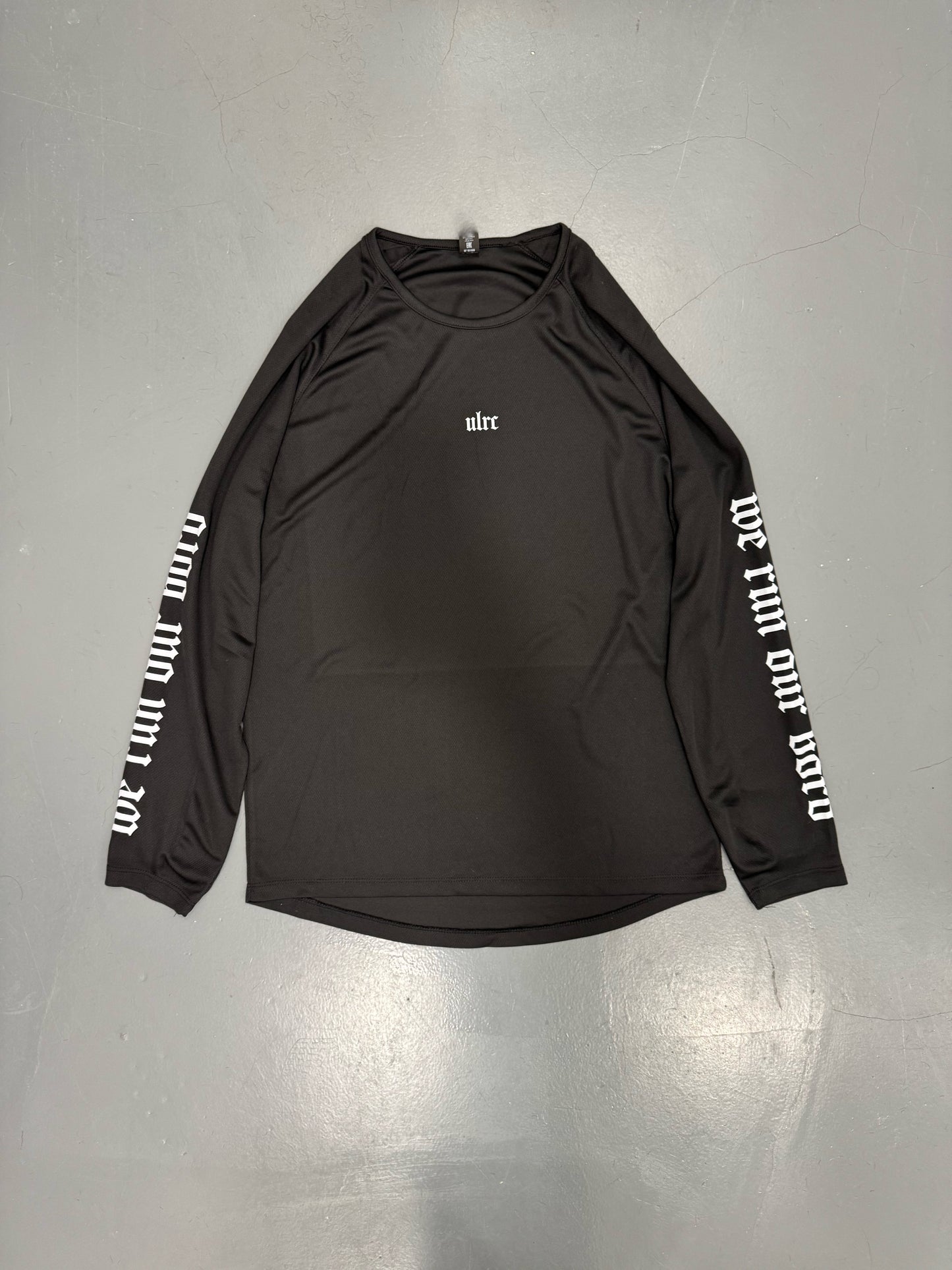 Long sleeve running top